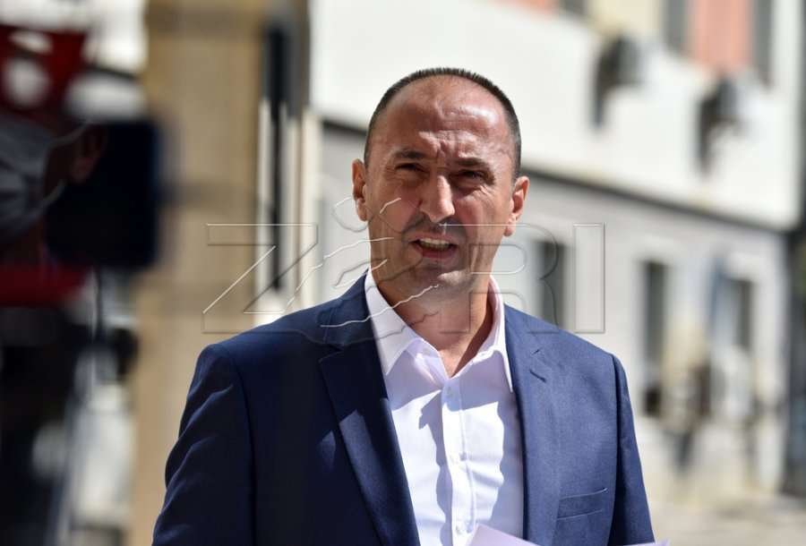 Haxhiu për dorëheqjen e Liburn Aliut: S’mendoj se Dimal Basha është arsyeja