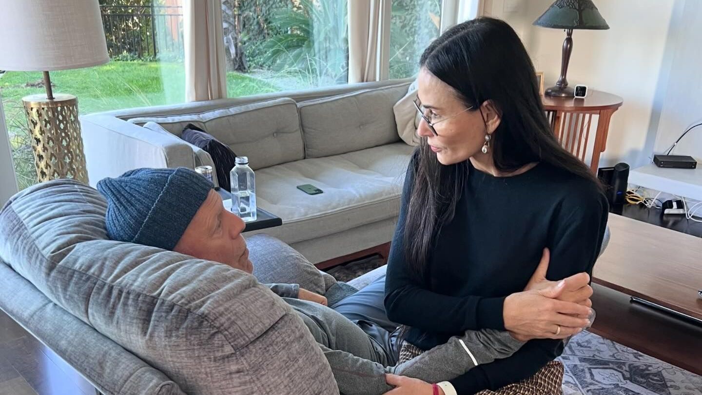 Demi Moore: Demi Moore humbet fjalët e trishtueshme mbi ish-burrin e çmendurisë Bruce Willis