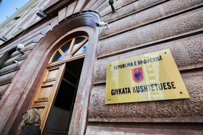 EMRAT/ Kandidatët për vendin vakant të kreut të Gjykatës Kushtetuese
