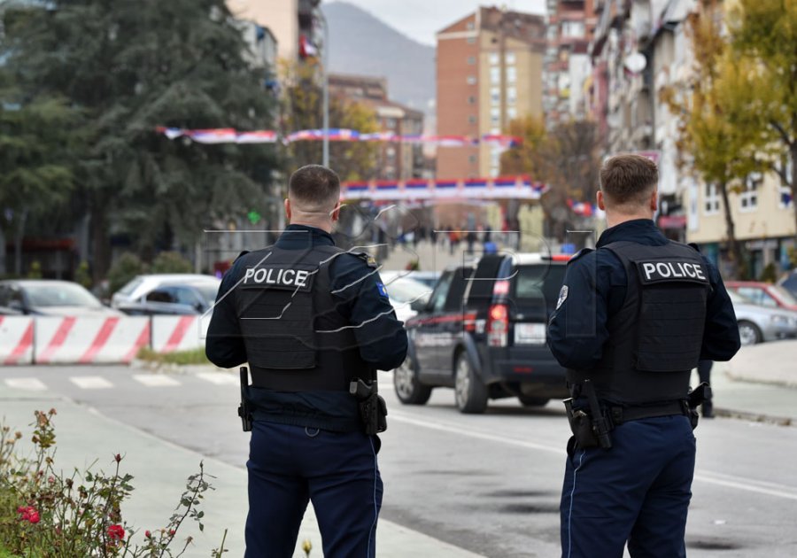 Grafitet kërcënuese ndaj Kurtit në veri, vlerësohet se kanë qëllim destabilizimin e vendit