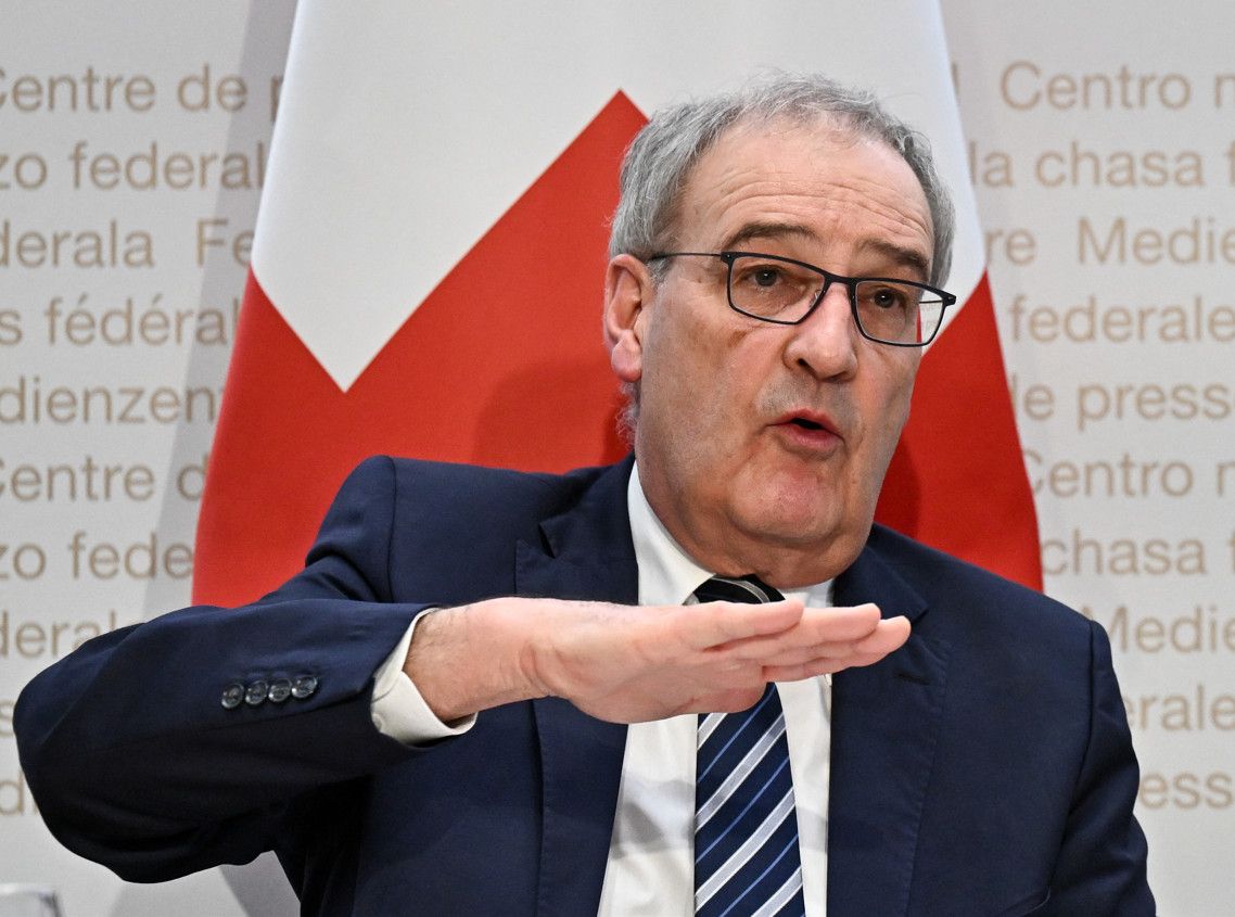 Guy Parmelin fluturoi në këmbën e ngritur për Shtetet e Bashkuara