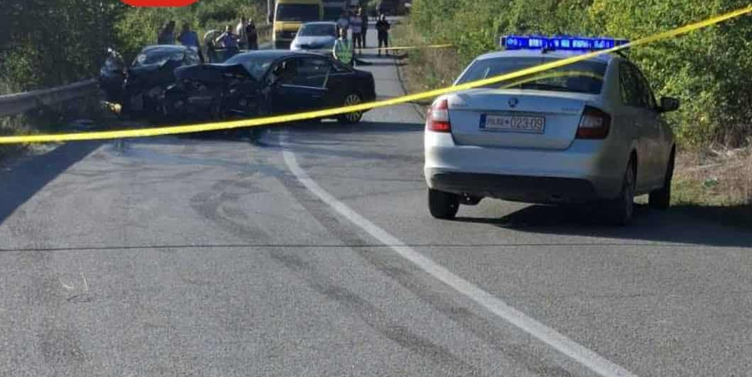 Një burrë dhe një grua vdesin pas një aksidenti në Astrazub të Malishevës, dy të tjerë hospitalizohen