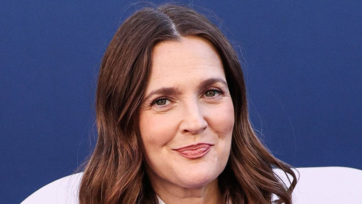 Drew Barrymore: Vajza ishte në klinikë pas aksidentit me biçikletë elektronike