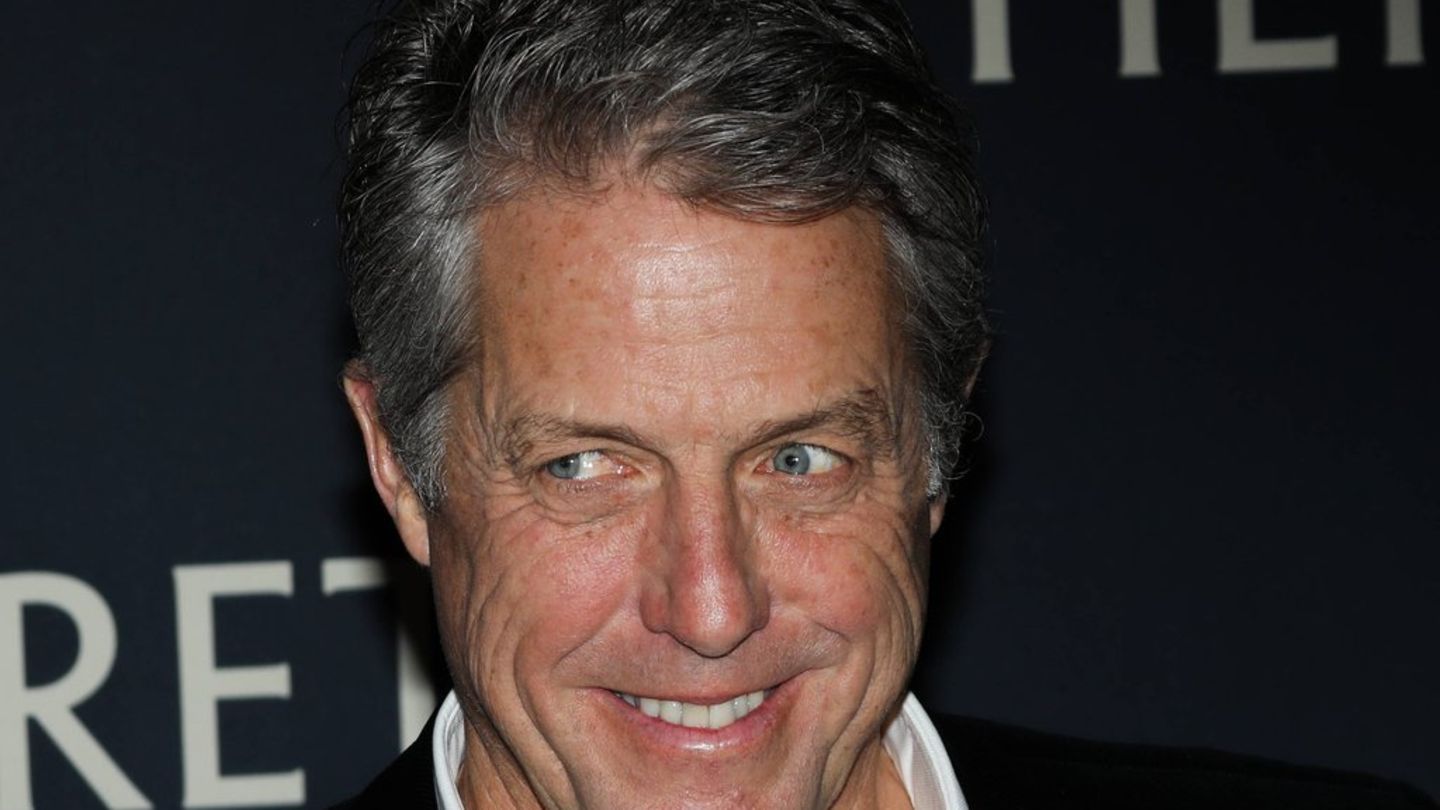 Hugh Grant feston ditëlindjen e tij të 65 -të: Nga ylli romantik në “scrotum”