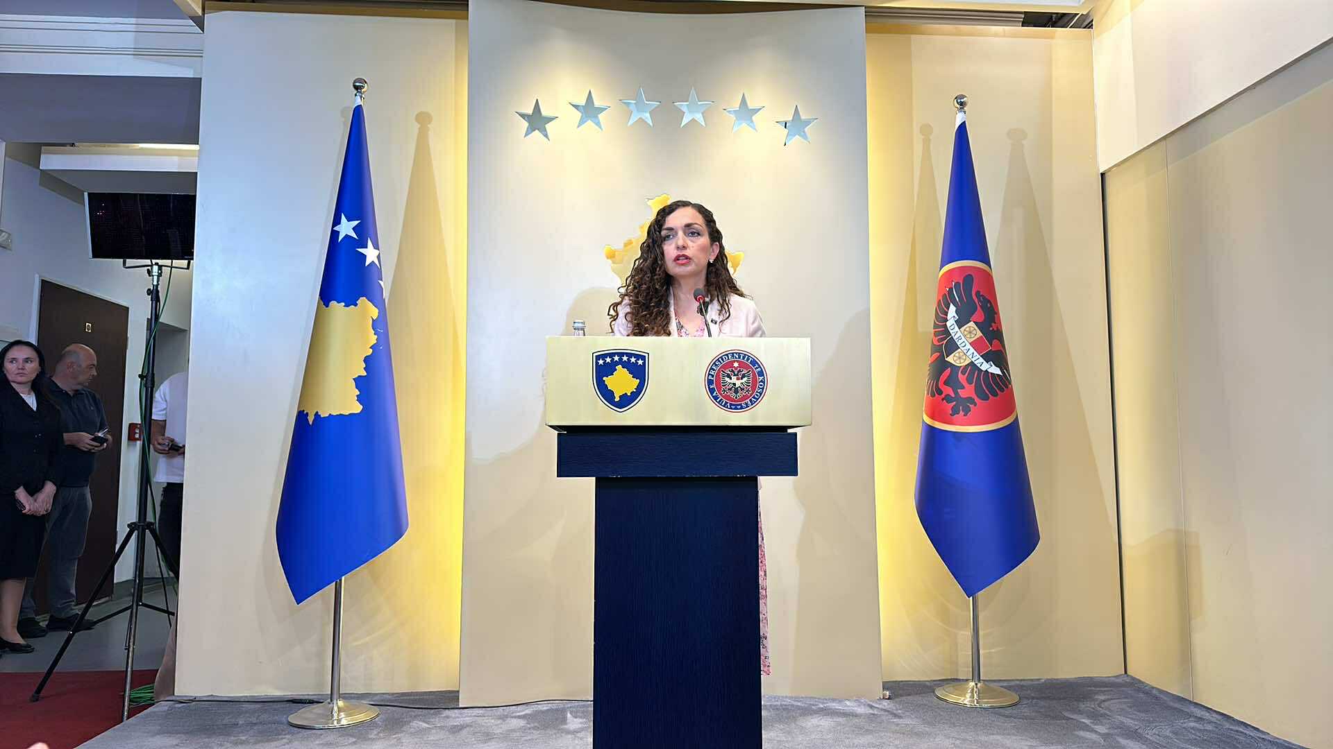 Osmani në një linjë me LVV-në: Kuvendi s’mund të bllokohet për një nënkryetar, Kryesia ka kuorum