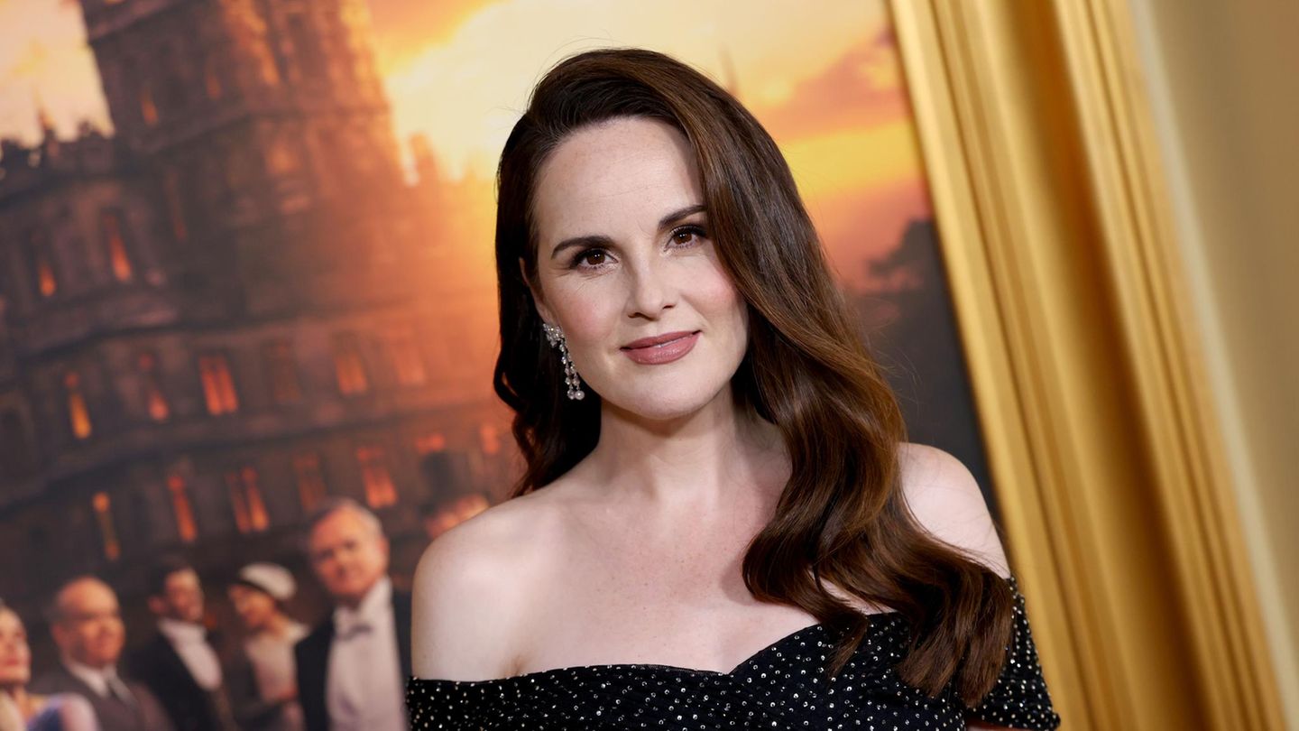 Michelle Dockery: Kjo është se si ylli “Downton Abbey” jeton privat
