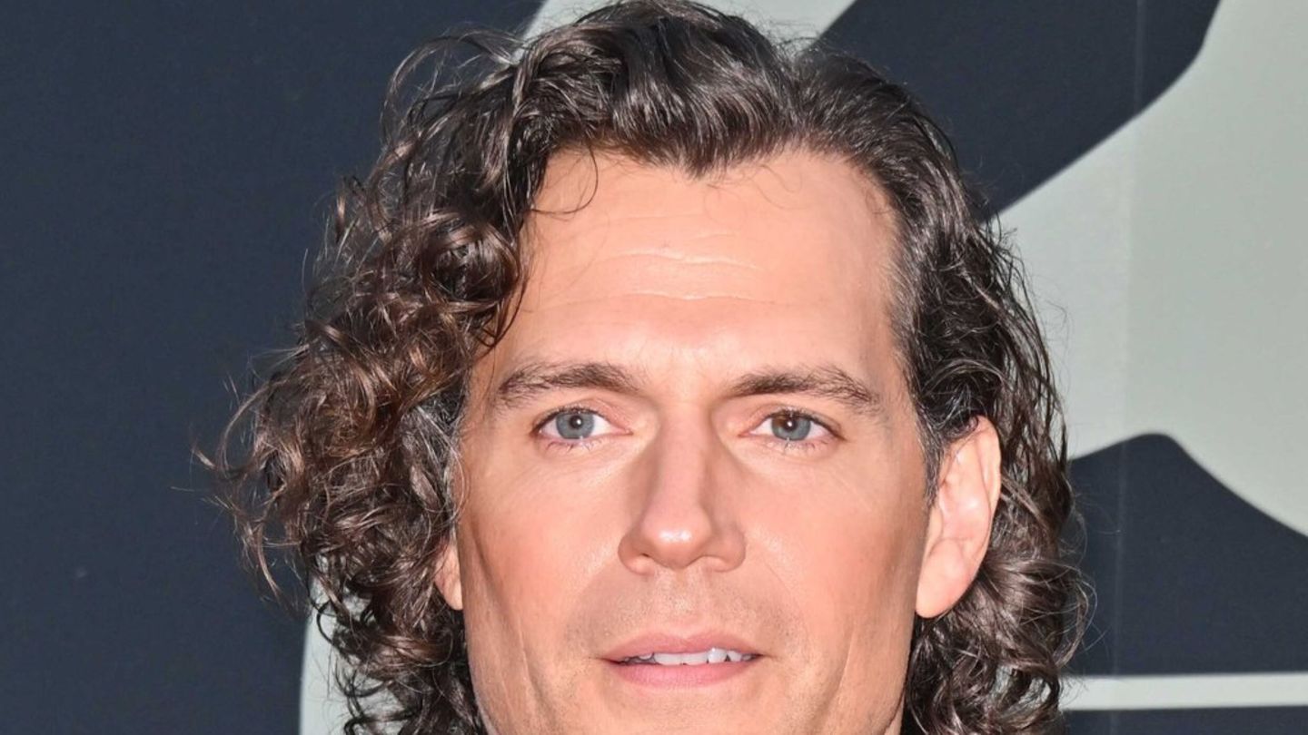 Henry Cavill u plagos: “Highlander” ndërrimet e prodhimit