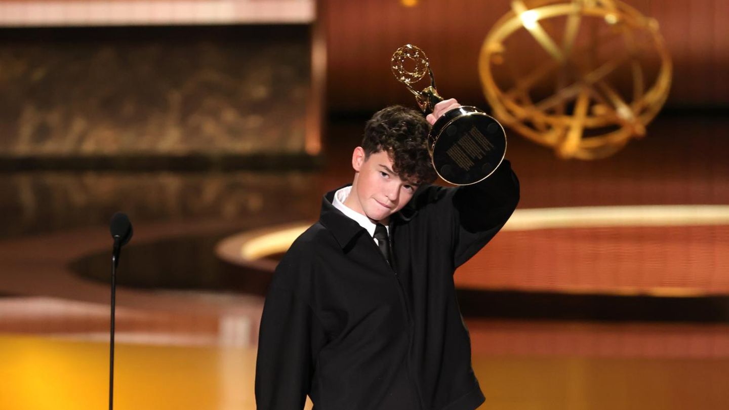 Owen Cooper: ylli “Adolescence” Owen Cooper shkruan histori në Emmy Awards